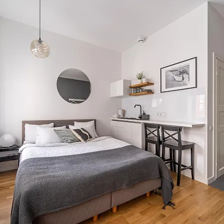 Apartmán Elegant And Quiet Near Park With Elevator And Ac, 9 Min Walk To Old Town