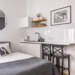 Apartman Elegant And Quiet Near Park With Elevator And Ac, 9 Min Walk To Old Town Riga