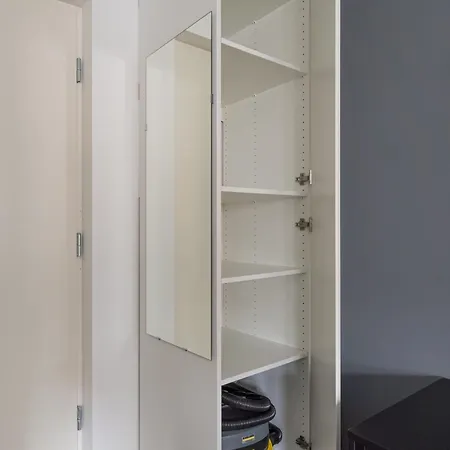 Apartment Elegant And Quiet Near Park With Elevator And Ac, 9 Min Walk To Old Town Riga